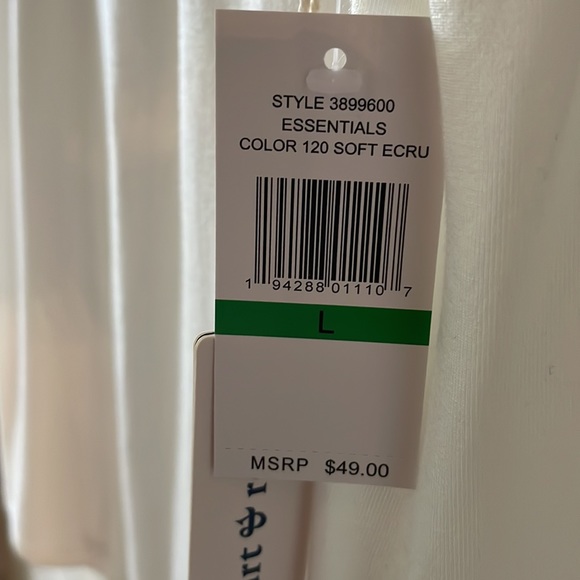 Court & Rowe sleeveless turtleneck top off white - Picture 5 of 5